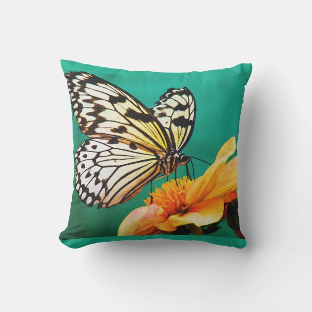 Cojín De Exterior Fotografía moderna suave mariposa flor amarilla (Anverso)