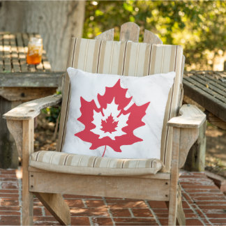 Cojín De Exterior Marble de hojas de arce canadiense rojo y patrióti
