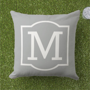 Cojín De Exterior Monograma clásico en gris y blanco con soporte