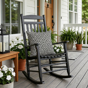 Cojín De Exterior Patrón de claves griegas en blanco y negro