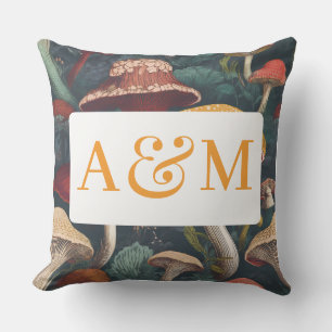 Cojín De Exterior Patrón de hongo caprichoso con doble monograma