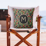 Cojín De Exterior Patrón geométrico tropical monográfico<br><div class="desc">Las almohadas son un bonito acento en el patio de verano, con un monograma sobre un fondo de hojas tropicales verdes y plantas de jengibre rojo sobre un fondo geométrico de marfil y negro. Disponible en 3 tamaños - 16" x 16", 20" x 20" y forma lumbar. COINCIDIENDO con los...</div>