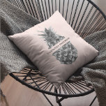 Cojín De Exterior Piña rosa y gris acuarela | Su nombre<br><div class="desc">Piña rosa y gris acuarela | Su nombre</div>