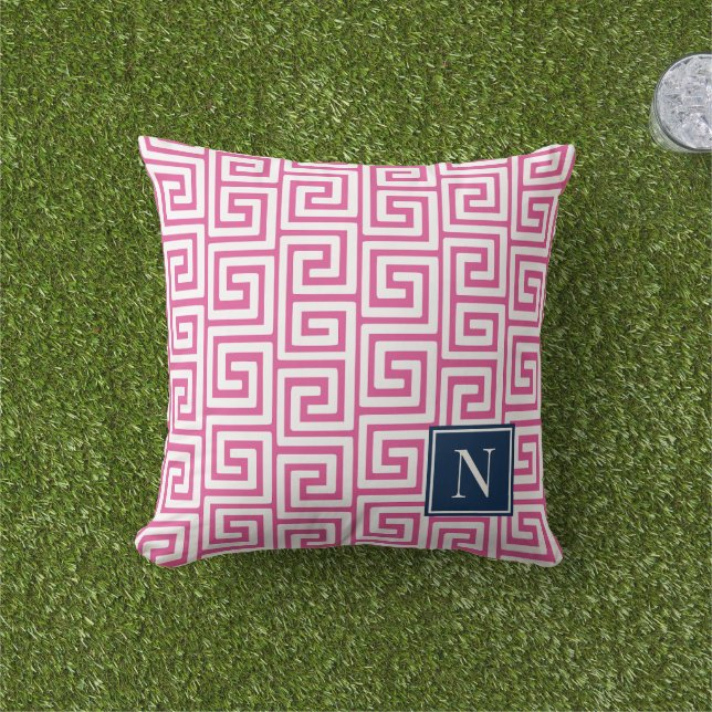 Cojín De Exterior Preppy Greek Key Monogram – Hot Pink & Navy (Césped)