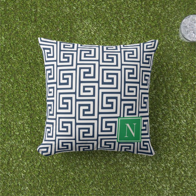 Cojín De Exterior Preppy Greek Key Monogram – Navy & Green (Césped)