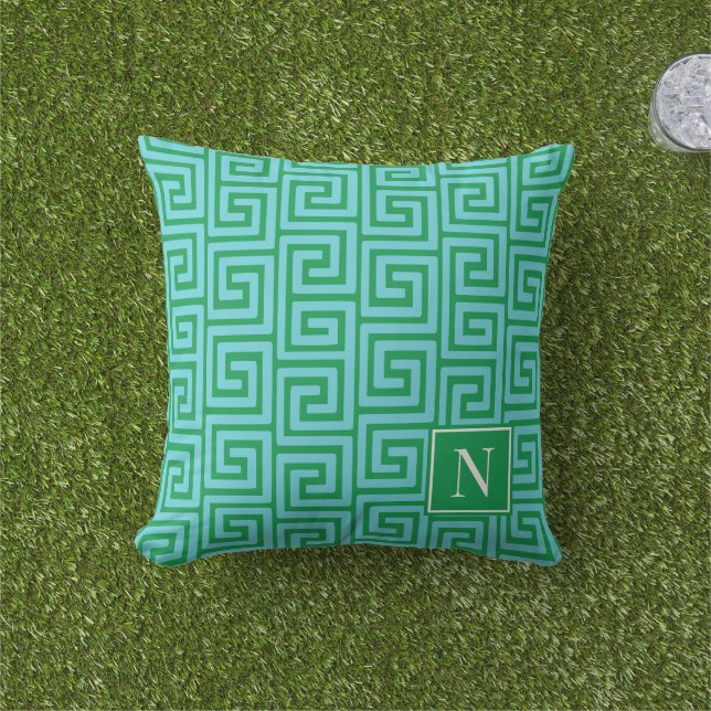 Cojín De Exterior Preppy Greek Key Monogram – Turquoise & Green (Césped)