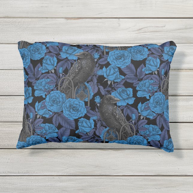 Cojín De Exterior Ravens y rosas azules (Reverso)