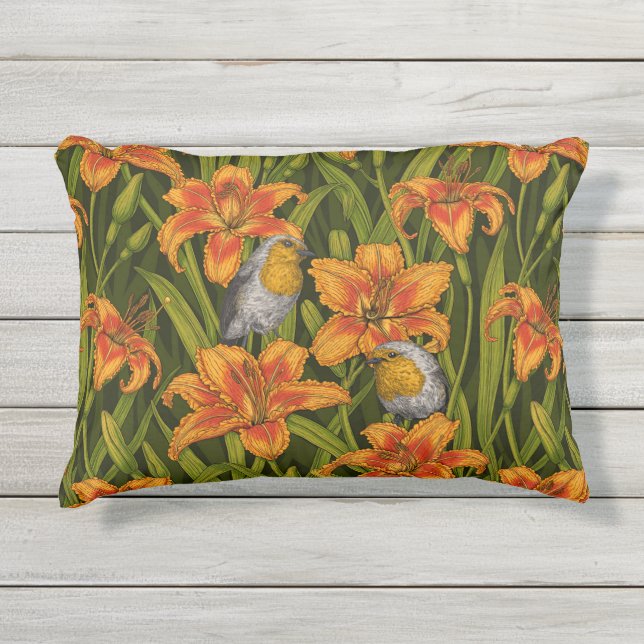 Cojín De Exterior Robins y flores de lirio, naranja y verde oscuro (Anverso)