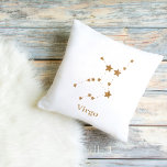Cojín De Exterior Rótulo Zodiaco moderno Virgo de Oro | Tierra de el<br><div class="desc">Rótulo Zodiaco moderno Virgo de Oro | Tierra de elementos</div>