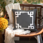 Cojín De Exterior Tecla griega y griega blanca del carbón vegetal |<br><div class="desc">Diseñe su propio personalizado lanzar almohada en cualquier combinación de colores para coordinarse perfectamente con su decoración de casa en cualquier habitación. Utilice las herramientas de diseño para cambiar el color del fondo y el color del borde de la clave griega, o agregue su propio texto para incluir un nombre,...</div>