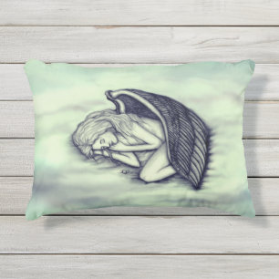 Cojín De Exterior Un ángel durmiente en las nubes del cielo