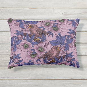 Cojín De Exterior Wren y hellebore, rosa y violeta