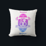 Cojín Decorativo 14 años de marfil tradicional 14º aniversario del<br><div class="desc">Usted puede personalizar los nombres de marido y mujer. Si desea alguna ayuda para personalizar este diseño, por favor siéntase libre de usar para pedirle a este diseño un botón, que está inmediatamente debajo de este texto. Un romántico aniversario boda diseñado para la celebración de 14 años de matrimonio. El...</div>
