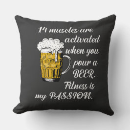 Cojín Decorativo 14 Músculos activados cuando vierte una cerveza.