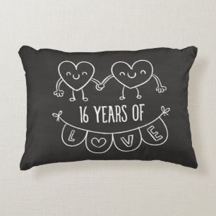Cojín Decorativo 16° Aniversario Regalo Corazones de Chalk
