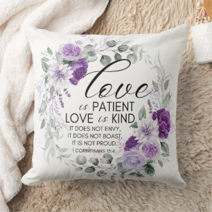 Cojín Decorativo 1 Corintios 13:4 El amor es la floral violeta del