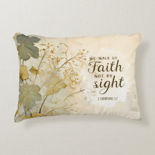 Cojín Decorativo 2 Corintios 5:7 Caminamos por la Biblia Fe Verse
