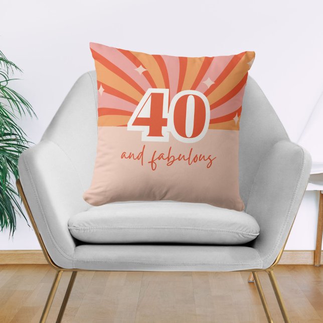Cojín Decorativo "40 y fabuloso", cumpleaños retro de melocotón (Subido por el creador)