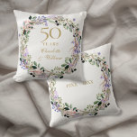 Cojín Decorativo 50.º Aniversario del Boda Dorado Floral Lavender<br><div class="desc">Con una delicada acuarela de lavanda floral floral,  esta almohada botánica de moda 50 aniversario de boda keepsake puede ser personalizada con su información especial de aniversario en un elegante texto dorado. Diseñado por Thisisnotme©</div>