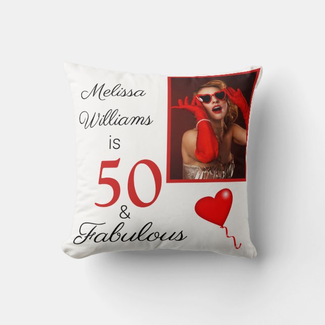 Cojín Decorativo 50 y fabuloso nombre y foto rojo 50 cumpleaños (Anverso)