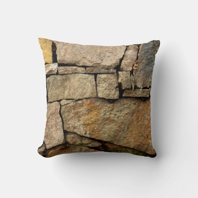 Cojín Decorativo A stone wall made of cobblestones background textu (Anverso)