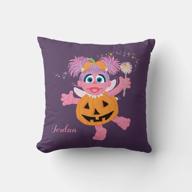 Cojín Decorativo Abby Cadabby | Lindo como una Calabaza (Anverso)