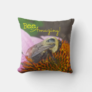 Cojín Decorativo Abeja Asombrosa, Abeja y Equinácea Purpúrea