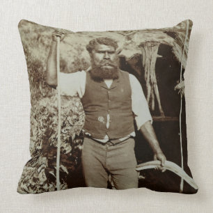 Cojín Decorativo Aborigen con un bumerán, c.1860s (foto de la