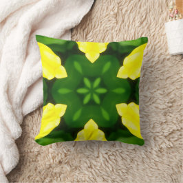 COJÍN DECORATIVO ABSTRACT YELLOW AND GREEN DRAWING. SAMER BRASIL. 3