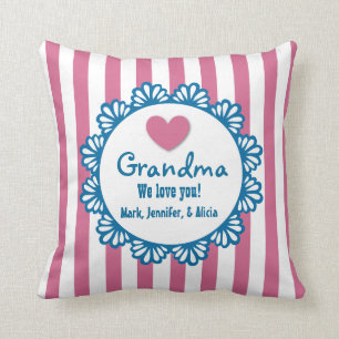 Cojín Decorativo ABUELA le amamos con el corazón y rayamos B03