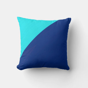 Cojín Decorativo Aca plateada (cian) y fondo azul oscuro