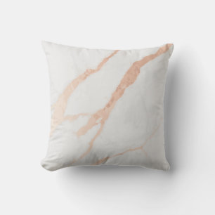 Cojín Decorativo Acentos en Rosa Dorado – Diseño de Mármol Blanco E