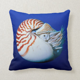 Cojín Decorativo Acercamiento Del Nautilus Encantado