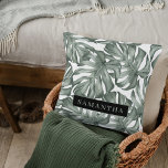Cojín Decorativo Acuarela Tropical Oasis Moderno Patrón de hojas<br><div class="desc">Presentamos nuestra colección de patrones de acuarela tropical de Oasis moderno, ahora disponible en Zazzle! Sumérjase en la vibrante belleza de la naturaleza con estos impresionantes productos con un toque contemporáneo en el follaje tropical.Elija entre una amplia gama de productos para satisfacer sus necesidades y estilo personal. Ya sea que...</div>