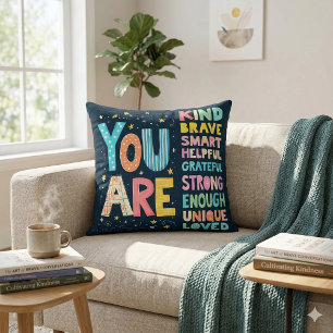 Cojín Decorativo Afirmaciones De Tú Brillante Letra A Mano