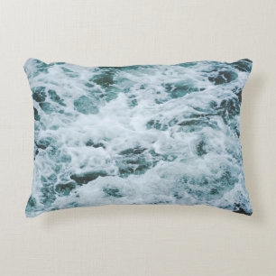 COJÍN DECORATIVO AGUA MARÍTIMA EN FOTOGRAFÍA CENTRADA
