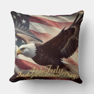 Cojín Decorativo Águila del 4 de Julio con bandera americana