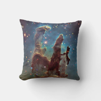 Cojín Decorativo Águila Nebulosa 'Pilares de la Creación' - NGC 661
