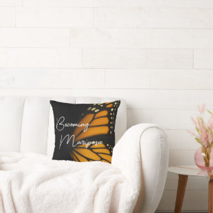 Cojín Decorativo Ala de Mariposa Monarca en devenir