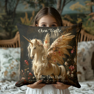 Cojín Decorativo Alas de Unicornio Floral en un Hada del Bosque Flo