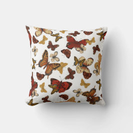 Cojín Decorativo Alas Susurrantes – Mariposas sobre Blanco