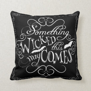 Cojín Decorativo Algo Malvado Alkboard Halloween Pillow