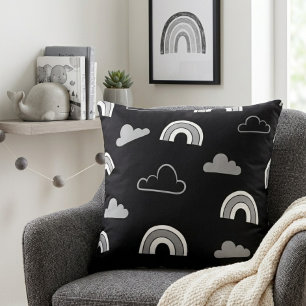 Cojín Decorativo Almohadón negro con nubes grises y arcoíris