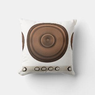 Cojín Decorativo Altavoces retro: marrón, blanco aislado.
