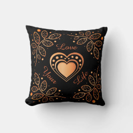 Cojín Decorativo Ama Tu Vida Mandala de inspiración negro y naranja
