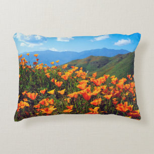 Cojín Decorativo Amapolas de California cubriendo una ladera