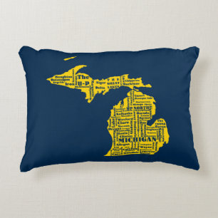 Cojín Decorativo Amarillo divertido y azul marino de las ciudades d