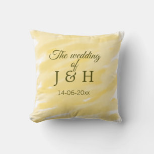 Cojín Decorativo Amarillo mantequilla pastel la boda de pareja nomb