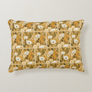 Cojín Decorativo Amarillo Mostaza y Floral Botánico Blanco