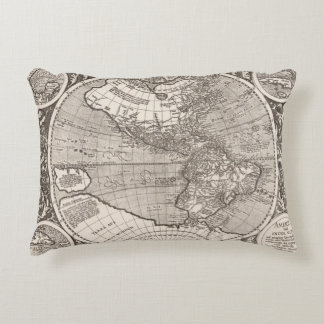 Cojín Decorativo América la India sive Novam, 1609